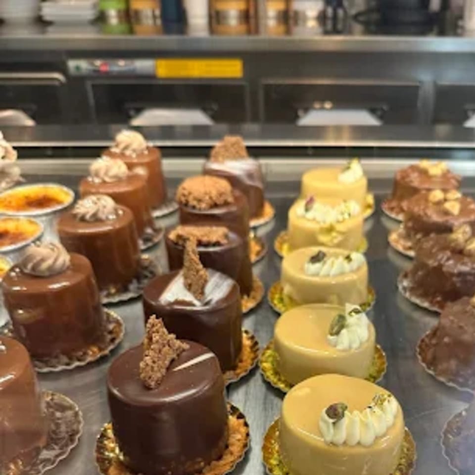 Pastry Craft Meets All-Day Variety